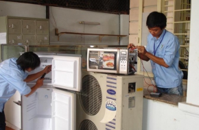 Vệ sinh máy lạnh ở quận Tân Bình HCM